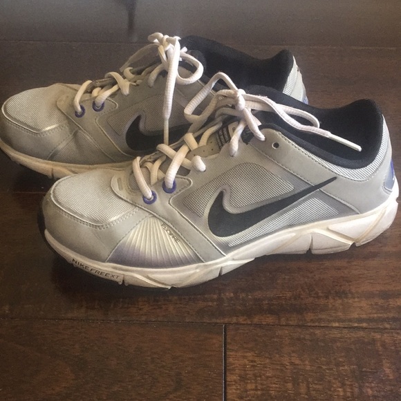 Nike Freext Flywire (Size 7) Women’s - Picture 2 of 3